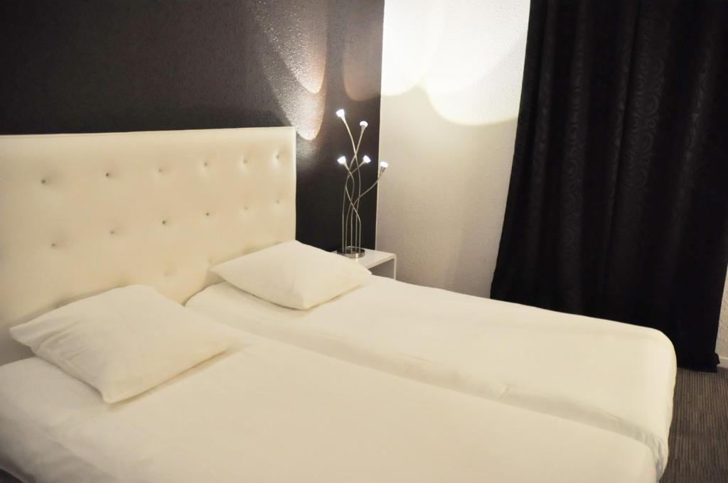 Enzo Hotels Diane - Logis Amnéville Habitación foto